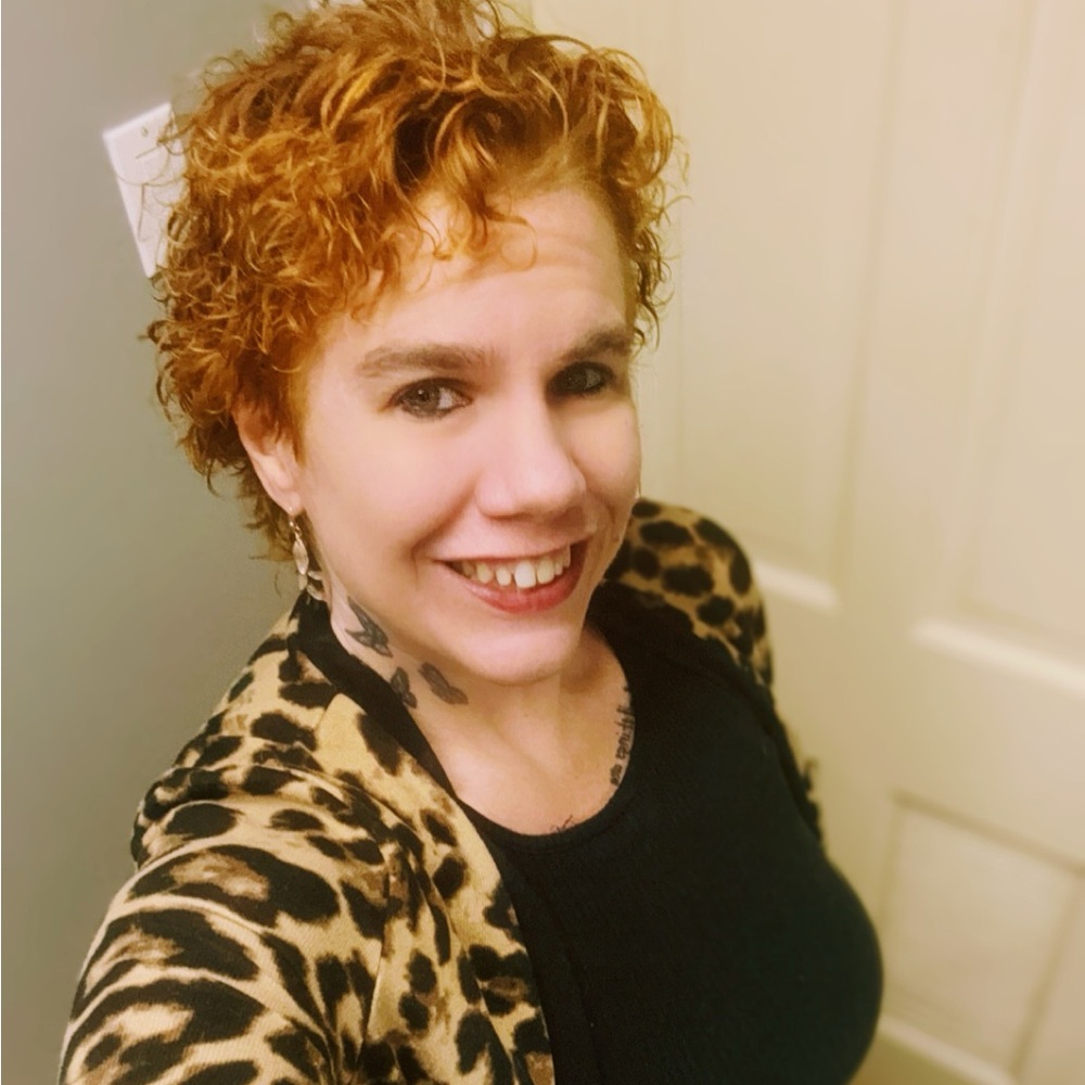 Meet your Posher, Angela